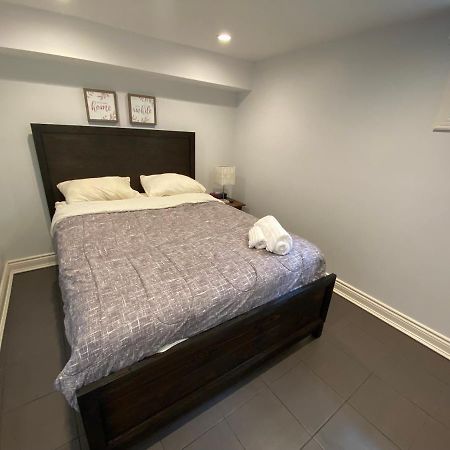 Yonge And Finch Subway !U Spacious & Cozy Private Bdr With Shared Bathroom Toronto Ngoại thất bức ảnh