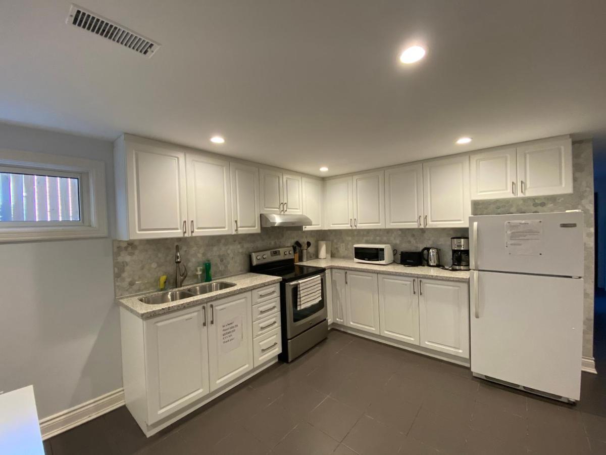 Yonge And Finch Subway !U Spacious & Cozy Private Bdr With Shared Bathroom Toronto Ngoại thất bức ảnh