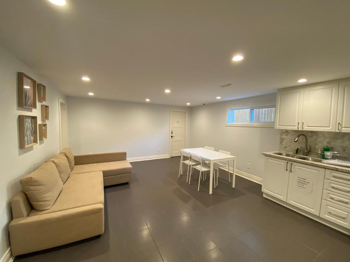 Yonge And Finch Subway !U Spacious & Cozy Private Bdr With Shared Bathroom Toronto Ngoại thất bức ảnh