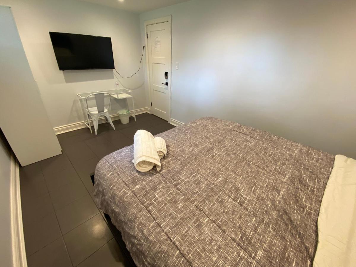 Yonge And Finch Subway !U Spacious & Cozy Private Bdr With Shared Bathroom Toronto Ngoại thất bức ảnh